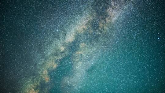 大佛岩夏季银河下降延时摄影