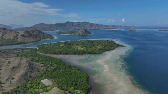 印尼东努沙登加拉海岸线航拍自然风光