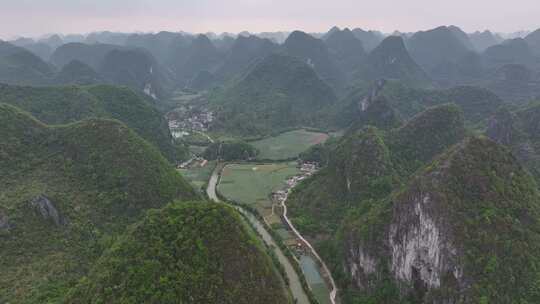 贵州安顺龙宫景区万峰林自然风光航拍