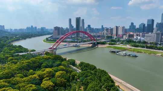南岸嘴江滩公园武汉长江大桥航拍大禹神话园视频素材模板下载