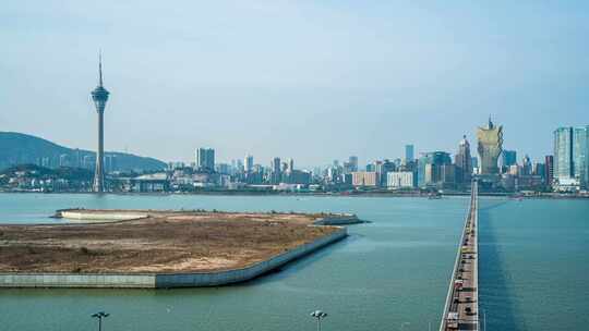 远眺澳门澳凼大桥车流与澳门半岛延时风光