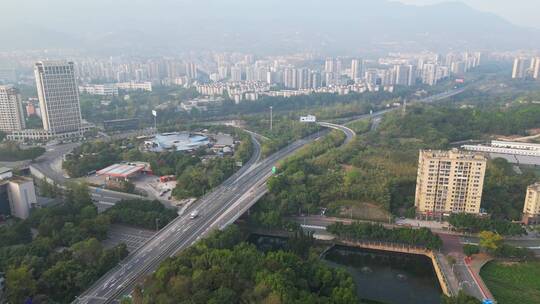 4K航拍重庆北碚高速路城市风光