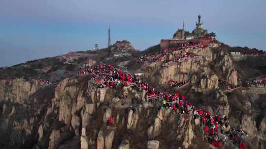 启航2025！泰山之巅，迎来新年第一缕阳光！