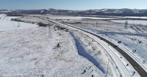 航拍内蒙古大兴安岭冬季冰雪道路