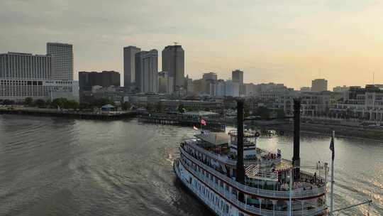 新奥尔良的内河船正在航行视频素材模板下载