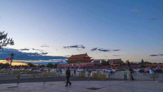 首都北京天安门城楼傍晚亮灯夜景