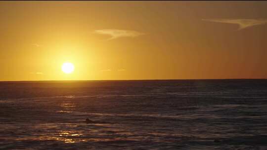 4k海面日出大海日落太阳升起唯美大气