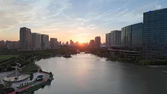 航拍上海松江五龙湖公园黄昏夕阳美景