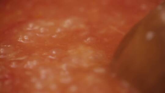 厨师煮番茄汤 (1)视频素材模板下载