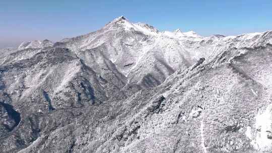 秦岭山脉冬季雪景视频素材模板下载