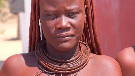 非洲部落妇女