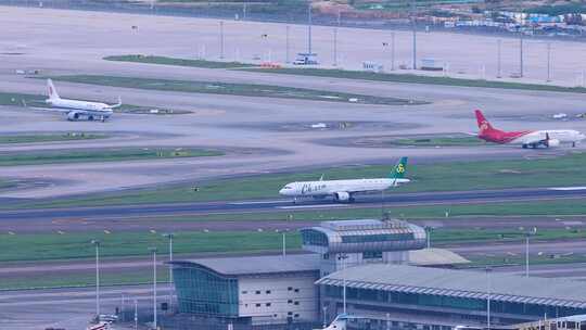 深圳机场起飞、降落的春秋航空客机