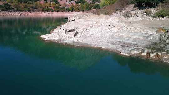 水上破屋