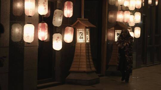 日本街头灯笼