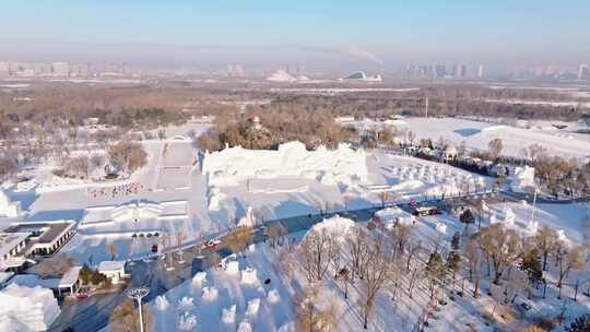 中国黑龙江哈尔滨太阳岛雪博会雪雕航拍