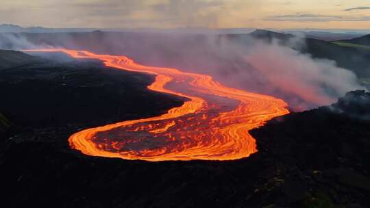 火山喷发 岩浆流淌 地质自然奇迹