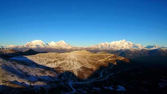 航拍西藏林芝南迦巴瓦峰日照金山雪山落日
