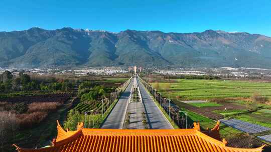 航拍大理古城苍山崇圣路不二法门牌坊