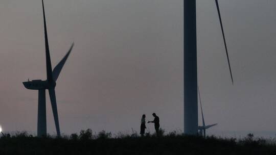 4K 风车山风力发电绿色清洁能源