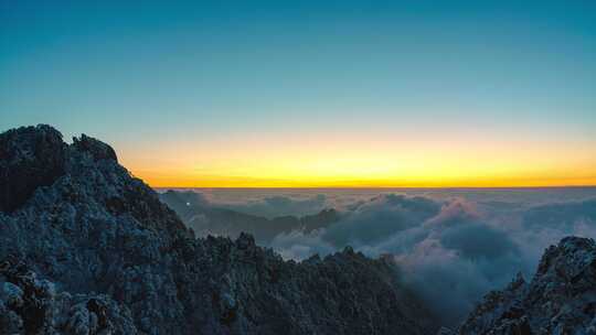 安徽黄山雪山日出延时风光 8K