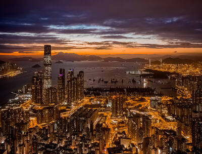 香港西九龙夕阳西下华灯初放夜景璀璨视频素材模板下载