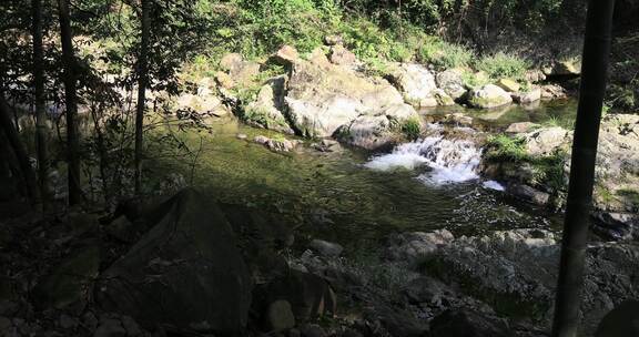 山涧岩石溪流 浙东小九寨