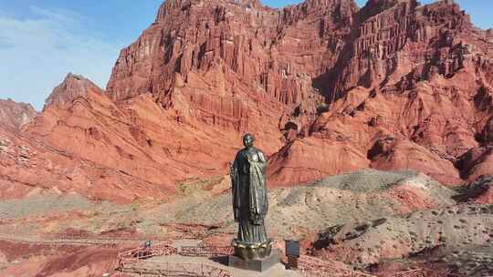 天山神秘大峡谷丹霞地貌航拍