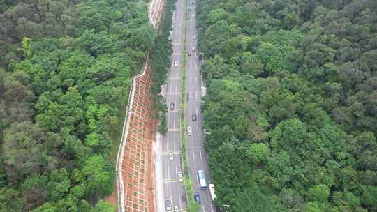 山地间公路航拍