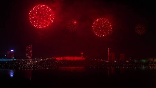 烟花 城市烟花 节日庆祝 西安奥体中心夜景