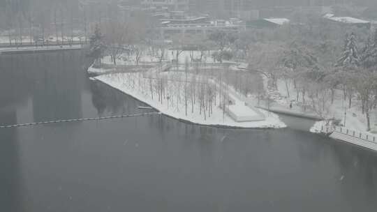 武汉江汉区菱角湖公园雪景航拍