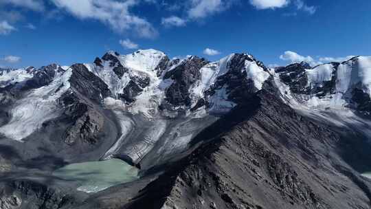 新疆天山雪山视频素材模板下载