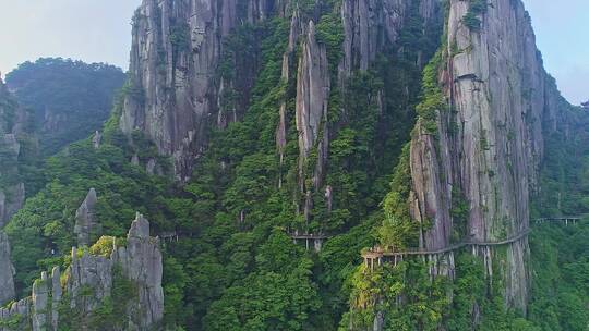 羊狮慕景区的石笋景点