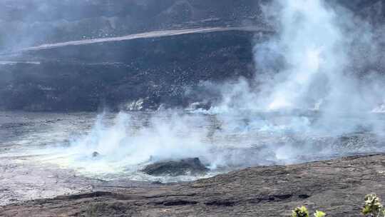 蒸汽从夏威夷大岛的Halemaumau火视频素材模板下载