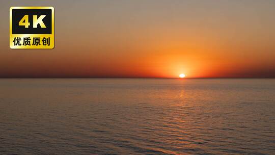 海上日出壮丽景观海上日落夕阳金色阳光海面