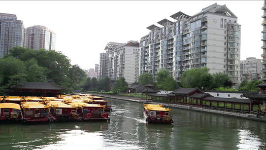 北京紫竹院公园通往颐和园的摆渡船视频素材模板下载