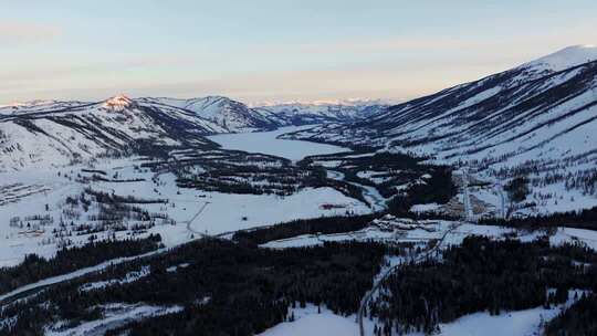 新疆阿勒泰地区喀纳斯景区雪景航拍