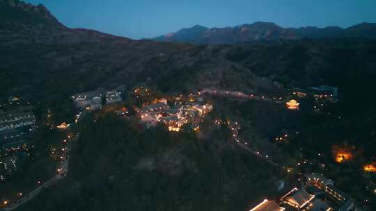 北京密云区古北口镇司马台村古北水镇夜景