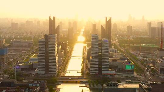 想你时望天空也多应景，这么浪漫的一幕