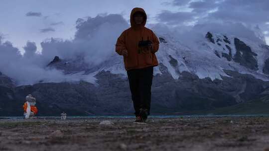 西藏康马县日落雪山晚霞航拍