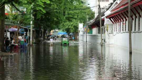 洪水下的街道