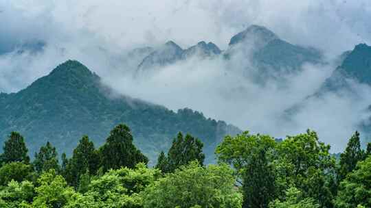 秦岭山脉云海云雾飘动