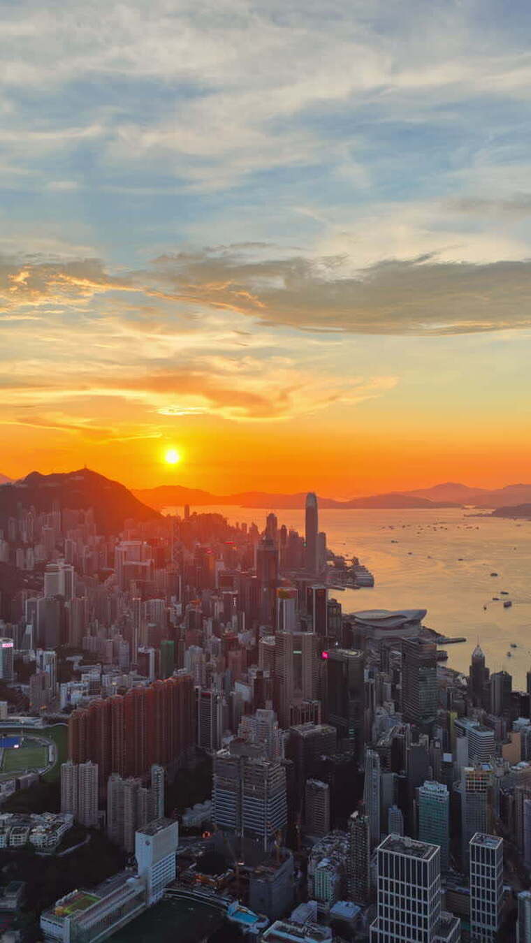 香港维多利亚港火烧云