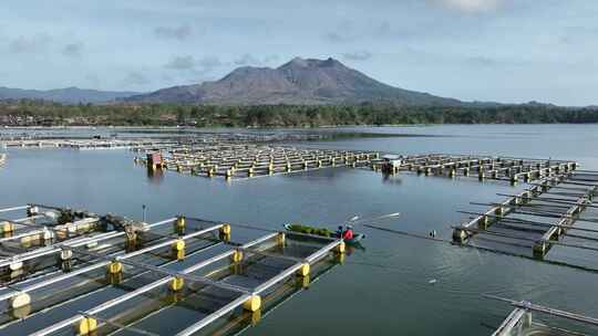 印尼巴厘岛巴图尔火山湖航拍自然风光视频素材模板下载