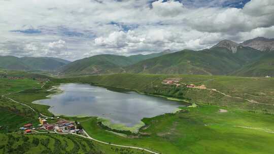 航拍四川甘孜卡萨湖草原海子风光