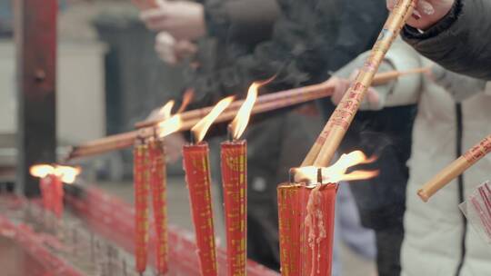上海龙华寺寺庙新年烧香拜佛4K视频素材模板下载