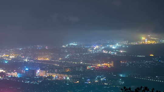 【6K】雨后雨雾缭绕的小城夜景视频素材模板下载