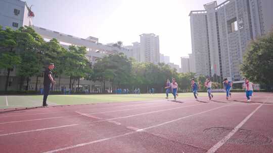 校园学生跑步比赛奔跑慢动作4k