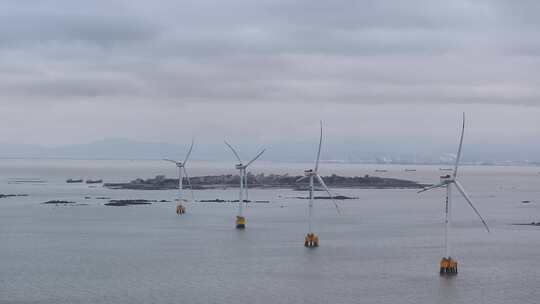 海上风力发电机远景鸟瞰全景