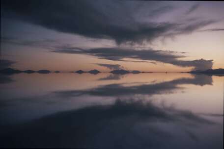盐湖倒影天空之镜