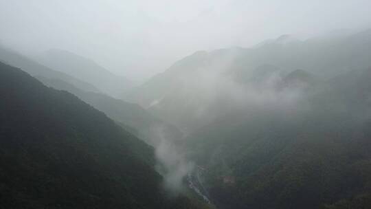 山中迷雾 山 雾 山峦叠嶂 群山